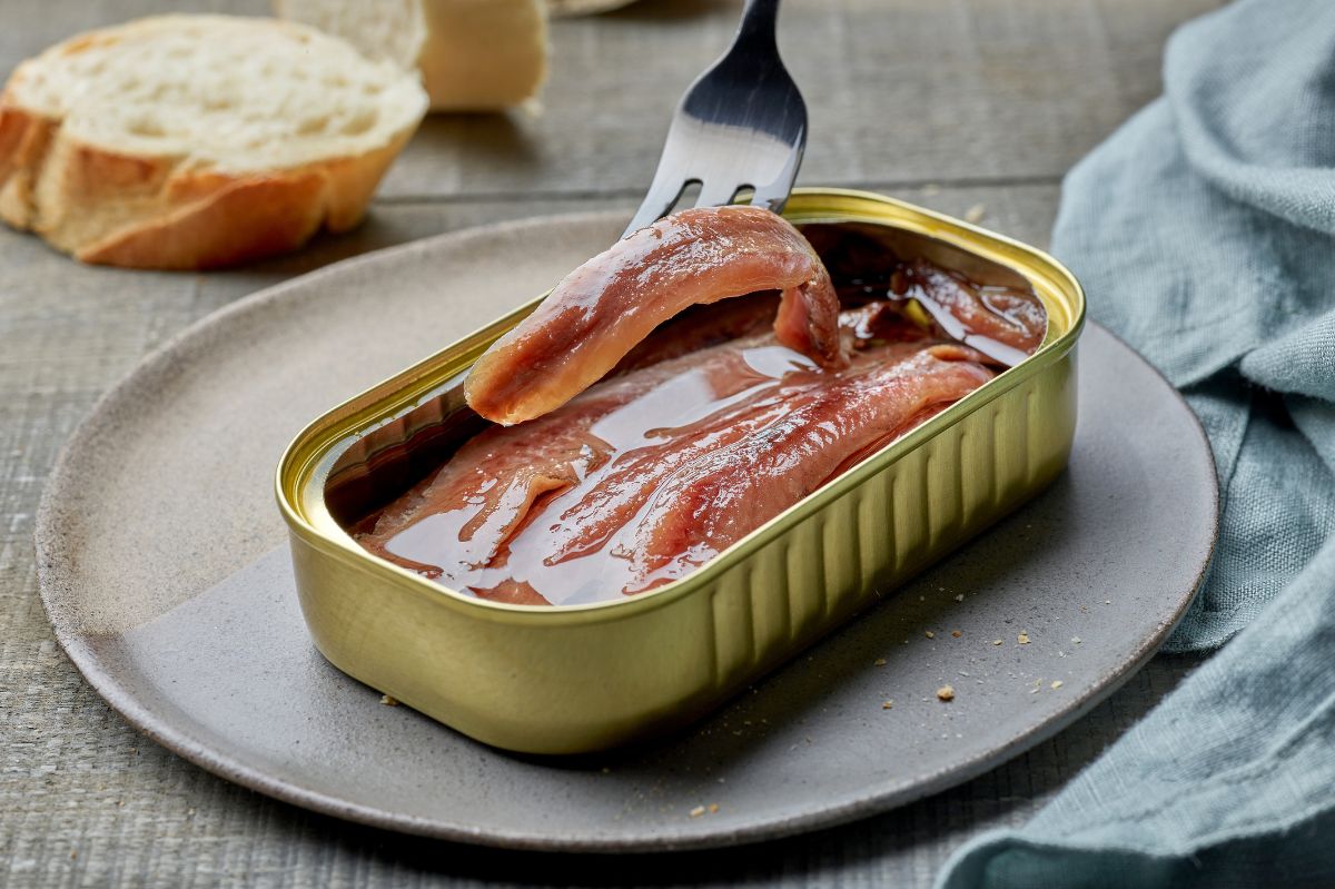 Discover the truth about canned fish: Health benefits and common manufacturer deceptions