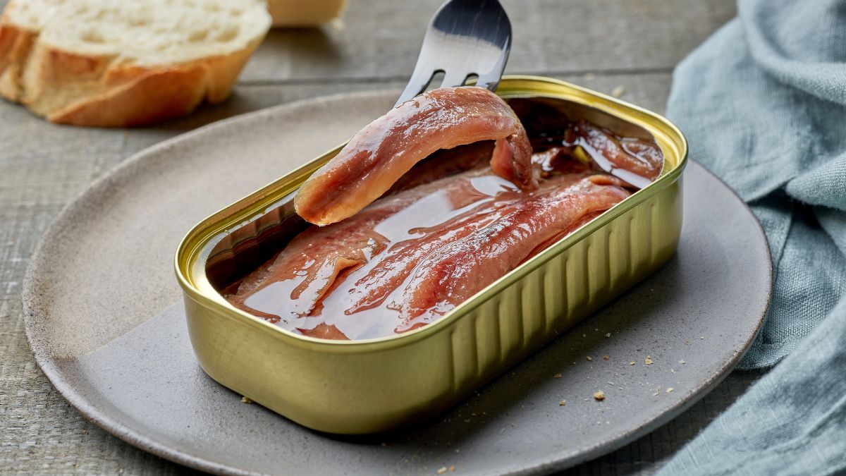 Najlepszy rodzaj ryb w puszce. Tylko taki możesz jeść bez obaw