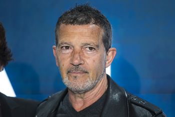 Za młodu był symbolem seksu, właśnie skończył 65 lat. Tak zmienił się Antonio Banderas