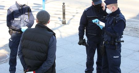 Dostałeś mandat za brak maseczki? Policjant mówi wprost