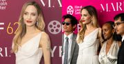 ZJAWISKOWA Angelina Jolie olśniewa w bieli na New York Film Festival. Towarzyszyła jej trójka dorosłych dzieci