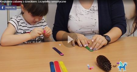 Pomysł na kreatywną zabawę - liczydełka sensoryczne (WIDEO)