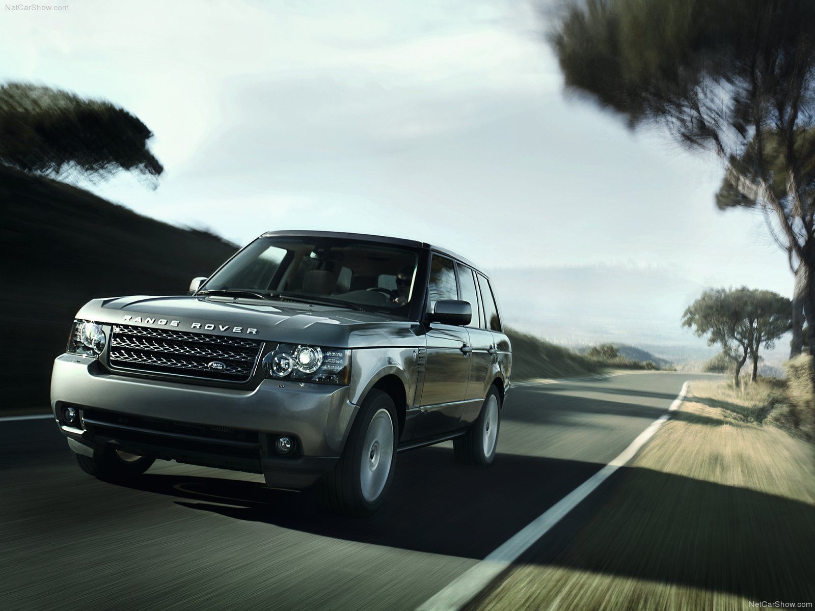 Land Rover Range Rover 1