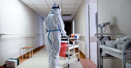 Lekarz wspomina płacz kobiety. Nawołuje do egzekucji prawa