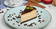Sernik kawowy stał się hitem w moim domu. Smakuje znacznie lepiej niż w klasycznej wersji