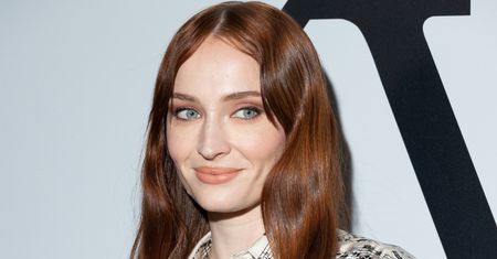 Sophie Turner "przyłapana" z BRYTYJSKIM ARYSTOKRATĄ. Ładna z nich para?