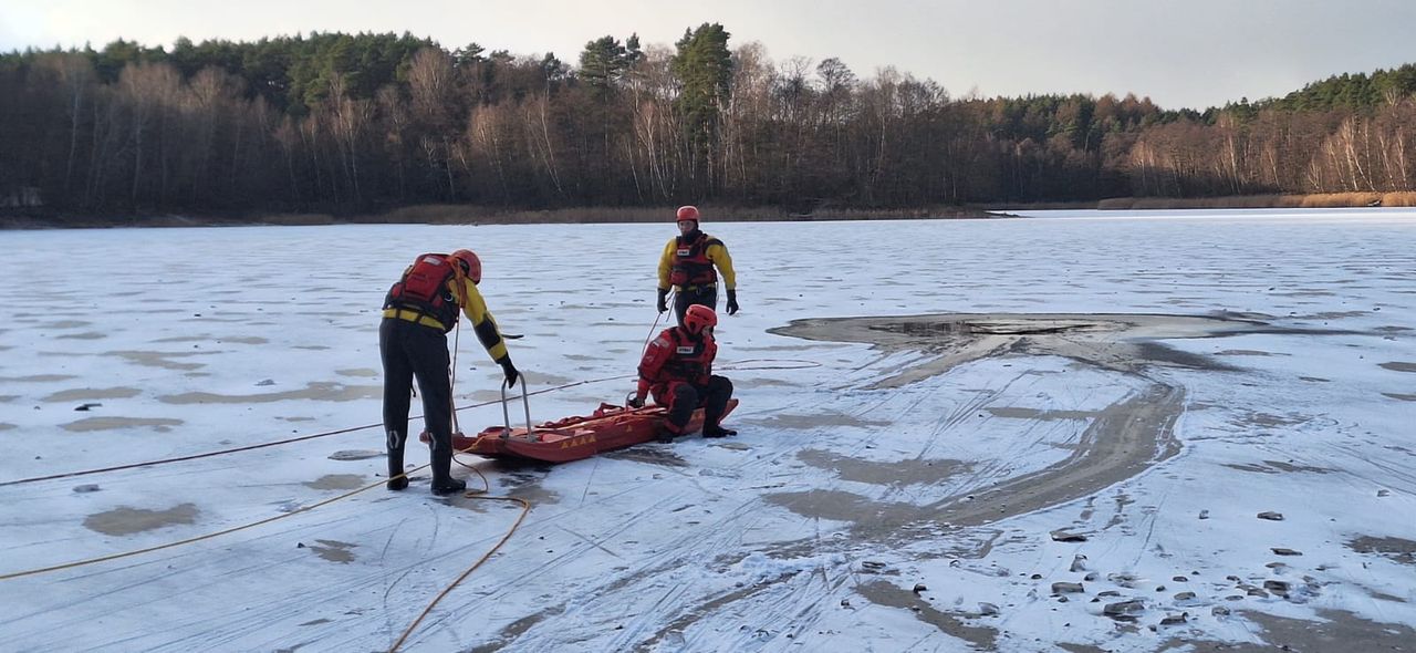 Ćwiczenia na jeziorze Bobrowo