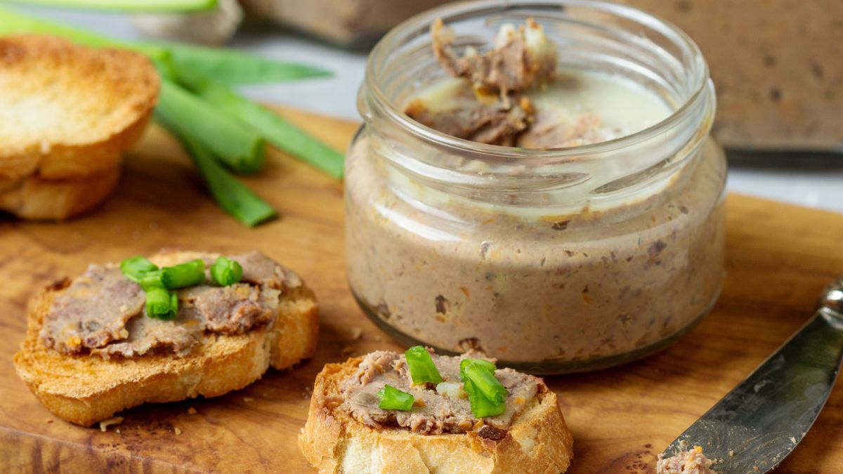 Pyszna kiełbasa do smarowania