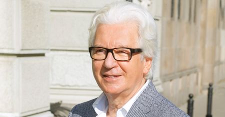 Zamieszkał w Hiszpanii. Nie ma zamiaru wracać do Polski