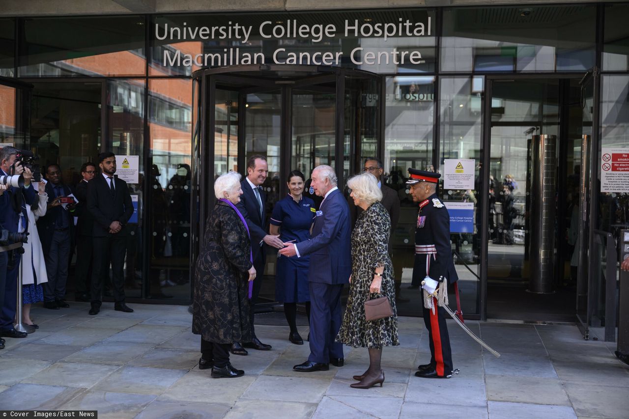 The king visited the cancer patients.