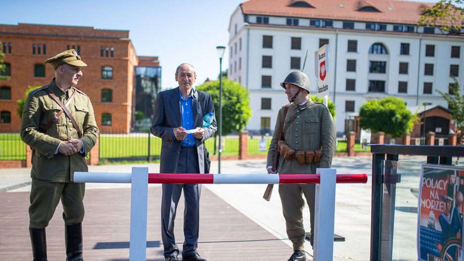 Inscenizacja przy Białym Spichlerzu w Słupsku 31 sierpnia.