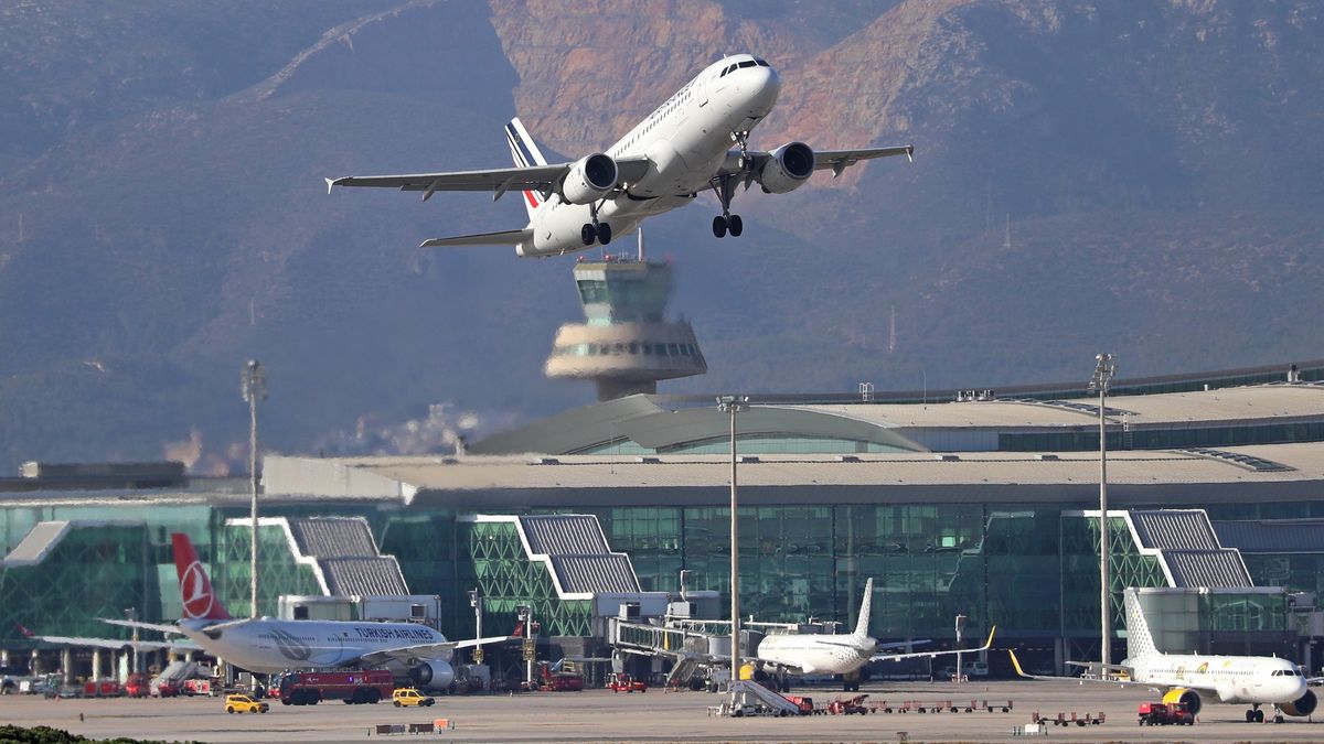 Airbus A320 linii Air France - zdjęcie ilustracyjne