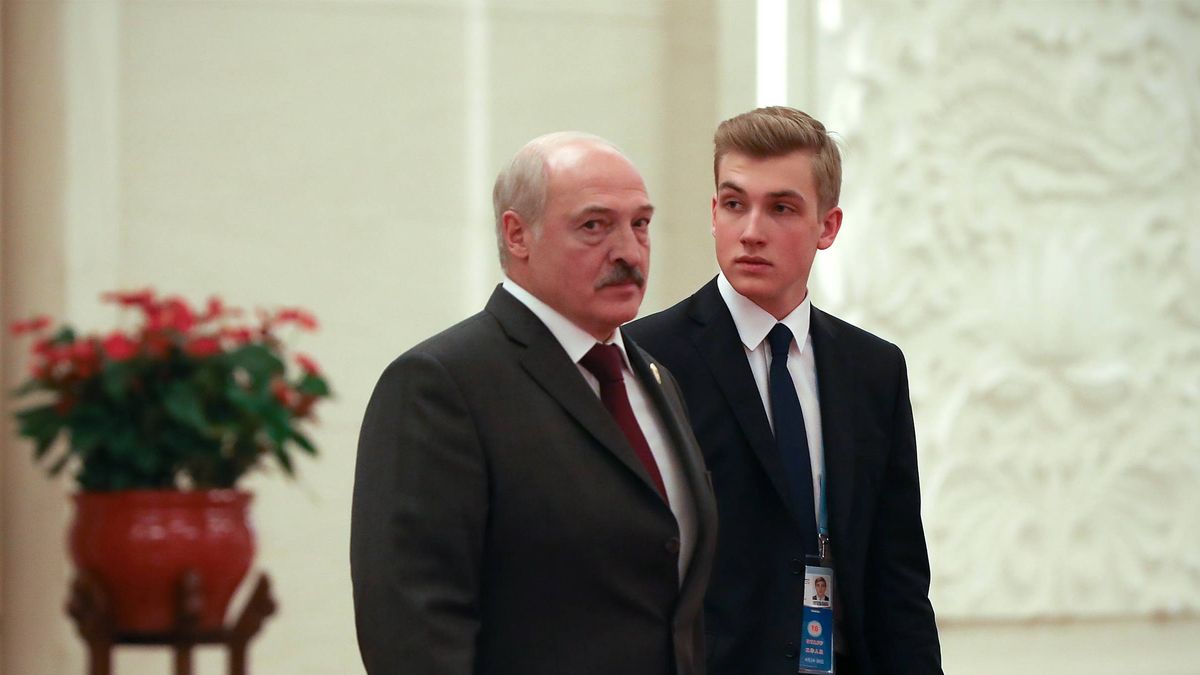 Alaksandr Łukaszenka z synem Mikołajem 