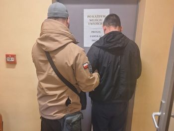 Chorzów: Groził ekspedientce nożem. Sam zgłosił się na policję