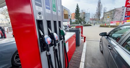 Sejm za szybką obniżką akcyzy na paliwa. Przynajmniej do czerwca