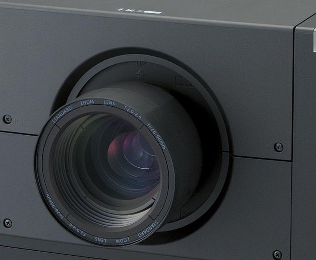 Panasonic PT-EX16KE – „projektorek” za 80 tysięcy złotych 2