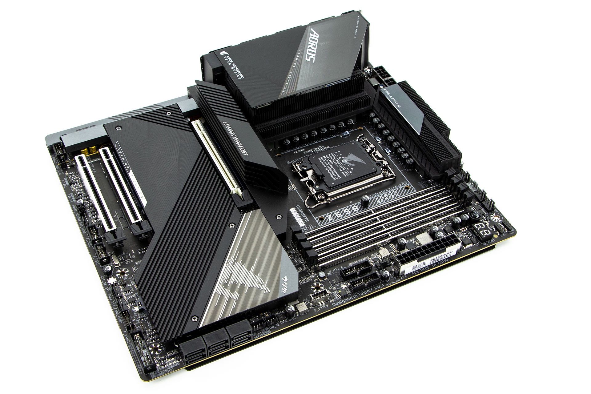 Gigabyte Z690 AORUS Master - droższa, ale z obsługą DDR5