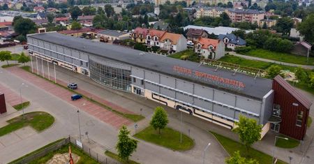 Hala targowa w Gostyninie zamknięta od 1 lipca. Powodem zły stan konstrukcji