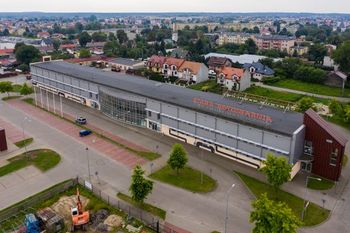 Hala targowa w Gostyninie zamknięta od 1 lipca. Powodem zły stan konstrukcji
