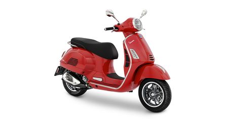 Odświeżona Vespa GTS debiutuje w czterech wersjach i 14 kolorach