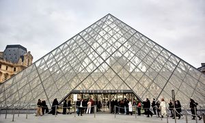 Galeria Luwru znów zamknięta. Podano powód