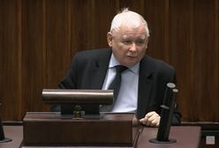 Kaczyński pojawił się na mównicy. Padły mocne oskarżenia