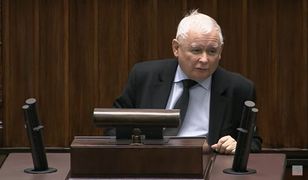 Kaczyński pojawił się na mównicy. Padły mocne oskarżenia