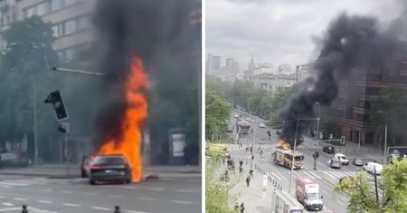 Wypadek w Warszawie. Samochód elektryczny stanął w ogniu