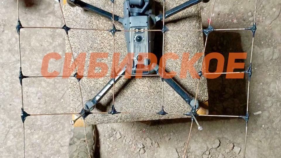 Wielorazowy dron taranujący Rosjan.