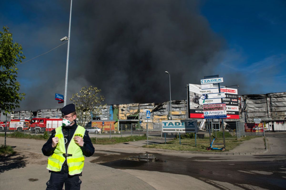 Pożar na Marywilskiej w Warszawie. UE: Mamy zaufanie do polskich władz
