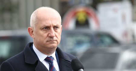 "To jak rozmowa z idiotami". Polityk opozycji ostro o sporze między rządem a UE