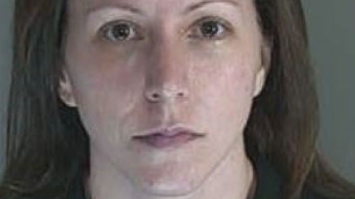 Lisa DeFluri została aresztowana pod zarzutem molestowania seksualnego uczennicy. Jej podopieczna nie miała nawet 18 lat