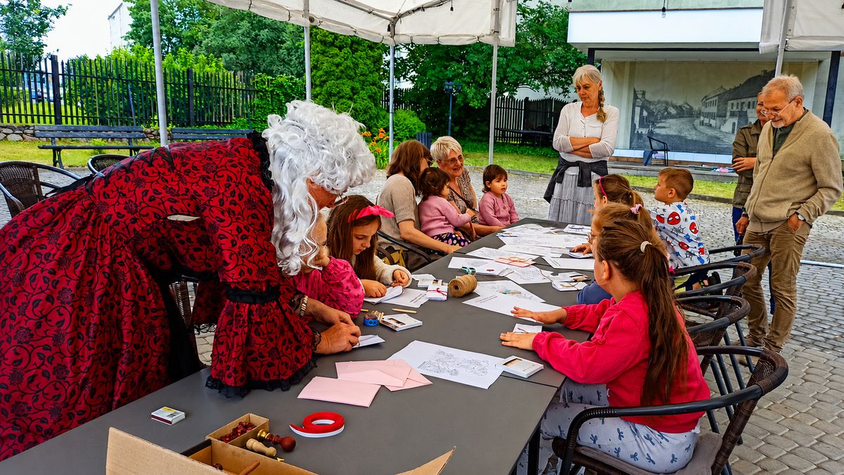 Warsztaty pisania listów do króla w Muzeum Okręgowym w Pile