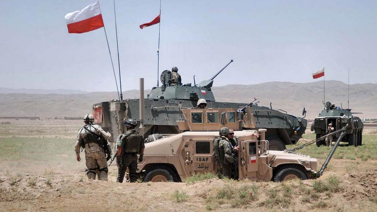 Polacy po dwóch dekadach stacjonowania w Afganistanie wrócili do domu.