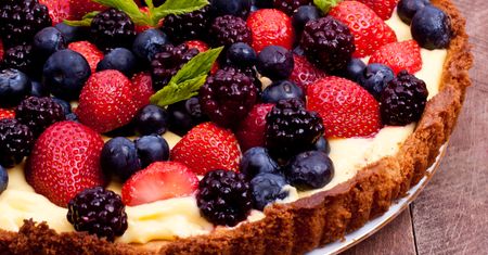 W upalne dni zapominam o piekarniku. Tarta z ciastek bez pieczenia zachwyciła moich gości