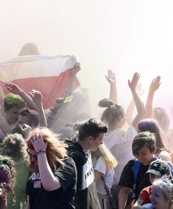 Wieluń. Politycy PiS nie chcą festiwalu kolorów. "Bezmyślne odejście od Prawdy Objawionej"