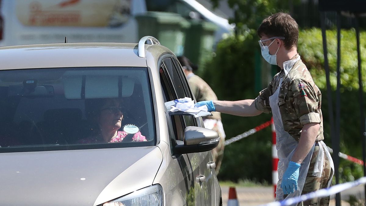 Koronawirus w Wielkiej Brytanii. Rząd planuje wprowadzenie na dużą skalę nowych testów o dużej dokładności