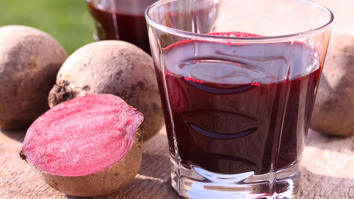 Beetroot juice
Glass with beetroot juice on garden table
Juice, Root, Common Beet, Drink, Vegetable, Garden, Close-up, Horizontal, Fresh, Glass, close up, beet, beet, juice, root, common beet, drink, vegetable, garden, close-up, horizontal, fresh, glass, close up
