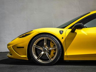 Ferrari notuje wzrost zysku netto. Nowe modele i przełomowe plany
