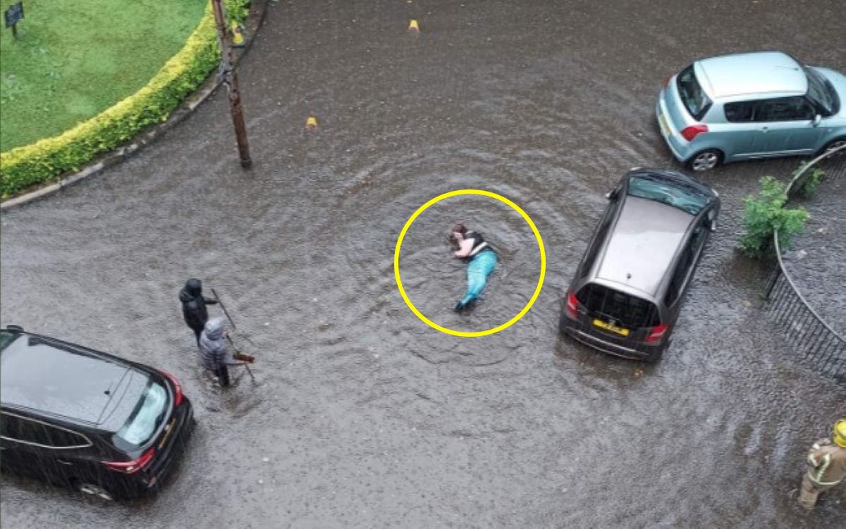 Zmagają się z powodziami. Zdjęcie z Glasgow jest hitem sieci