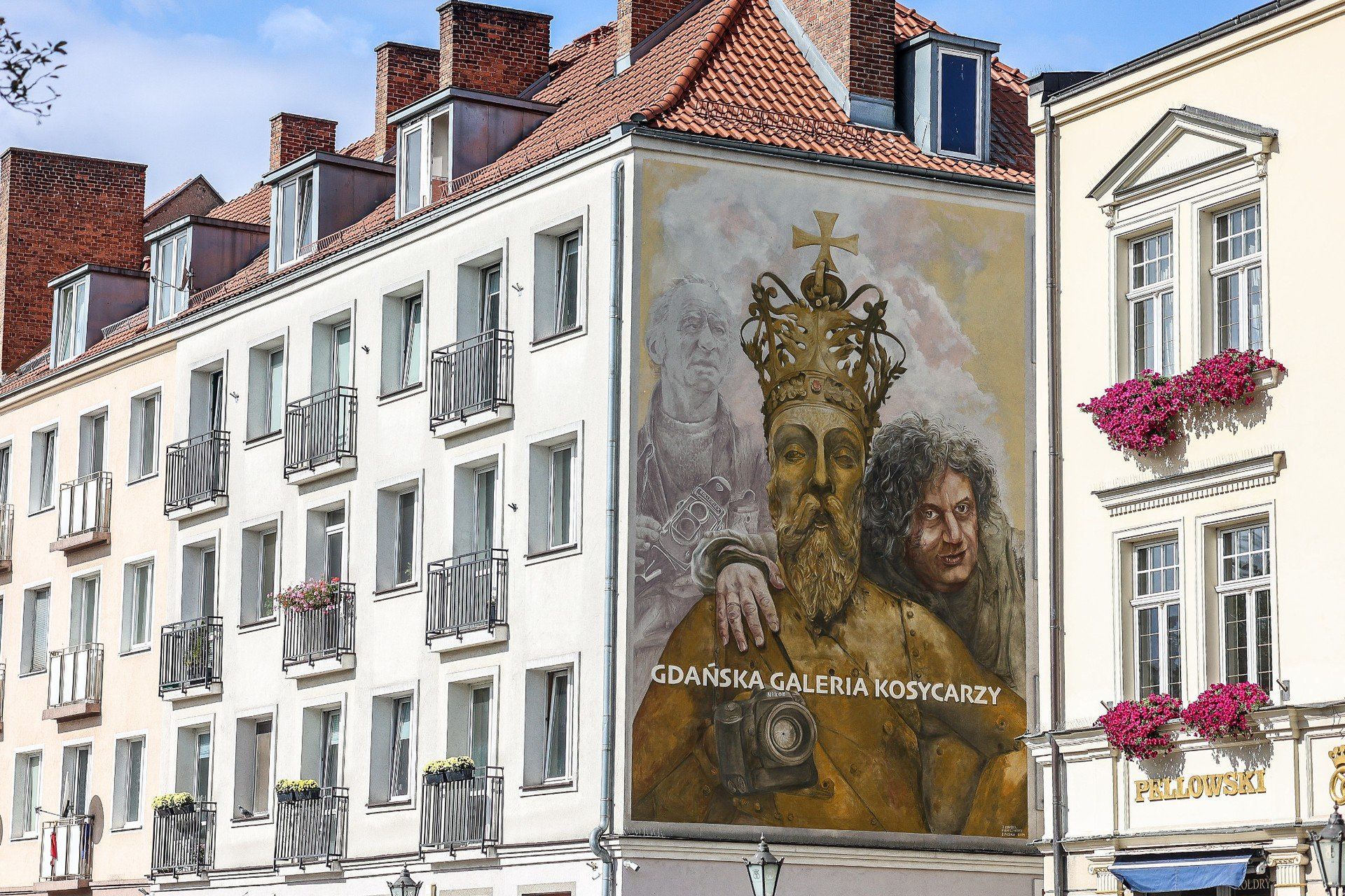 Kronikarze Gdańska razem z królem. Powstał mural Zbigniewa i Macieja Kosycarzy