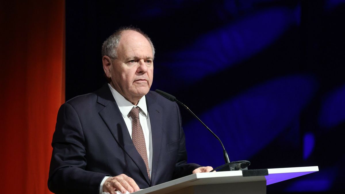 Dajan odniósł się do wpisu dotyczącego niemieckiej okupacji.