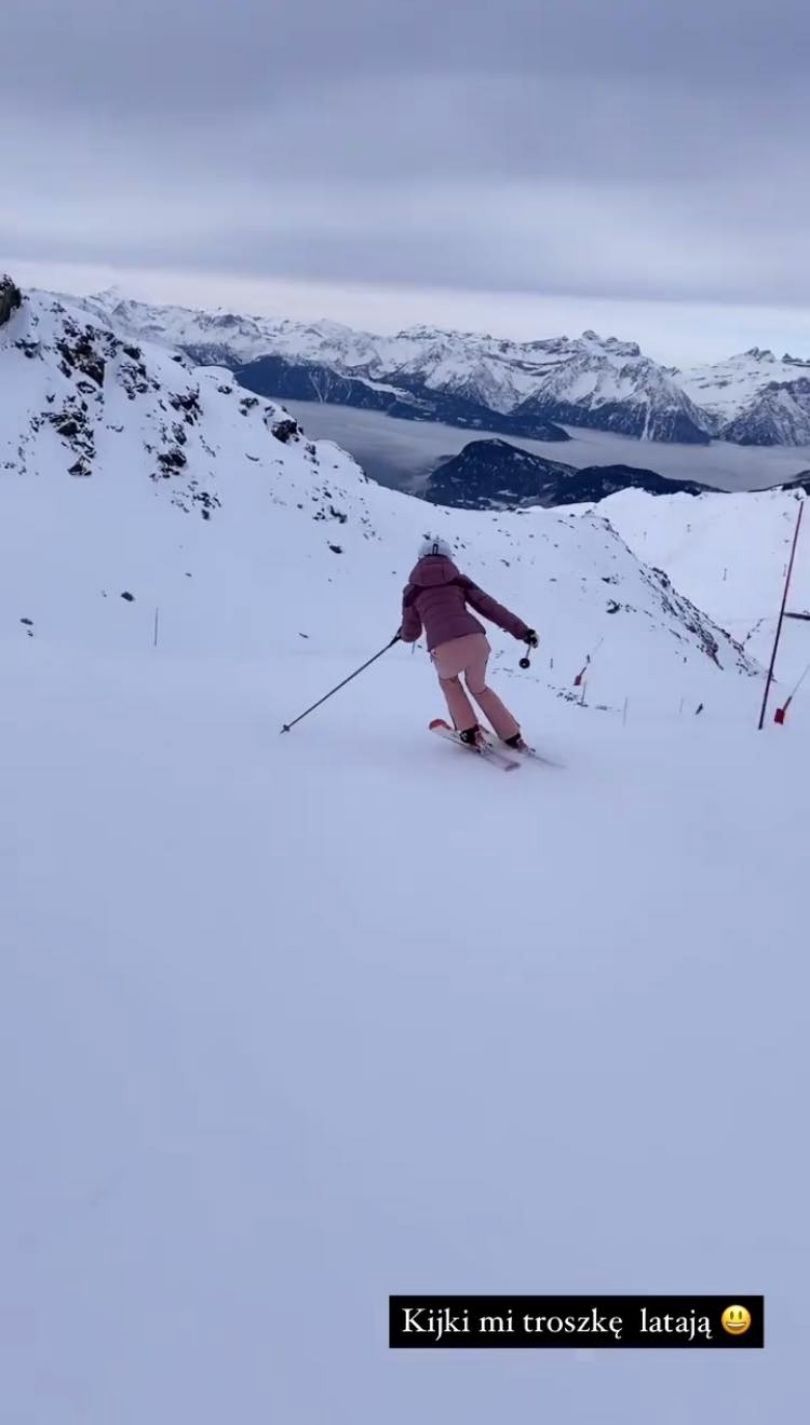 Oliwia Bieniuk szaleje na nartach w szwajcarskim kurorcie