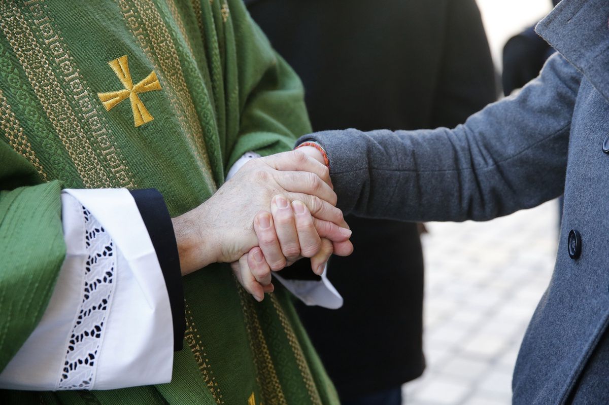 Katolicki ksiądz, który ma żonę i trójkę dzieci