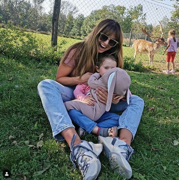 Anna Lewandowska z córkami