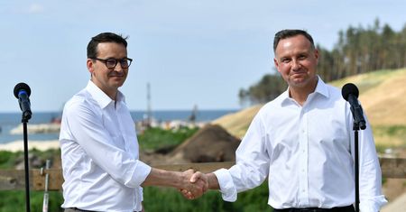 Słowik: Podwyżki dla polityków w fatalnym stylu [OPINIA]
