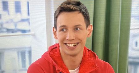 Kacper Tomasiak otworzył się w kwestii wiary. Takie słowa padły przed kamerami "Dzień dobry TVN"