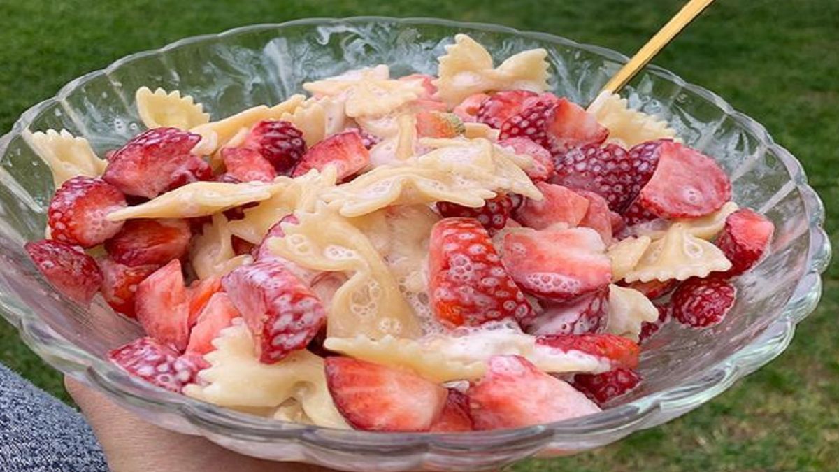 Letni hit. Makaron z truskawkami inaczej. Wystarczy zmienić dwie rzeczy!