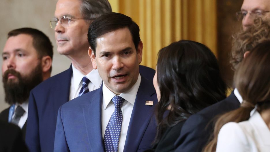 Senator Marco Rubio (R-FL), U.S. President-elect Donald Trump's nominee to be Secretary of State, arrives ahead of the inauguration ceremony of Donald Trump is sworn in as the 47th US President in the US Capitol Rotunda in Washington, DC, USA, 20 January 2025. EPA/KEVIN LAMARQUE / POOL Dostawca: PAP/EPA.
