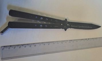 14-latek przyszedł do szkoły w Warszawie z nożem. Został zatrzymany